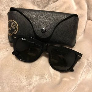 Ray ban black wayfarer